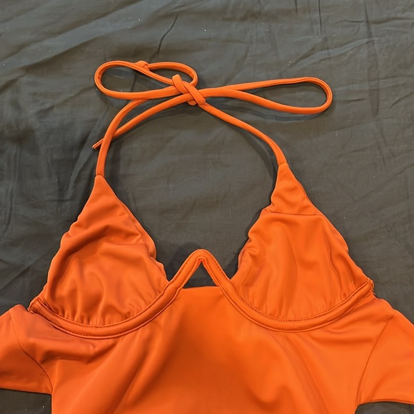 Gooseberry seaside swim one piece so chic plunge - Picture 3 of 5